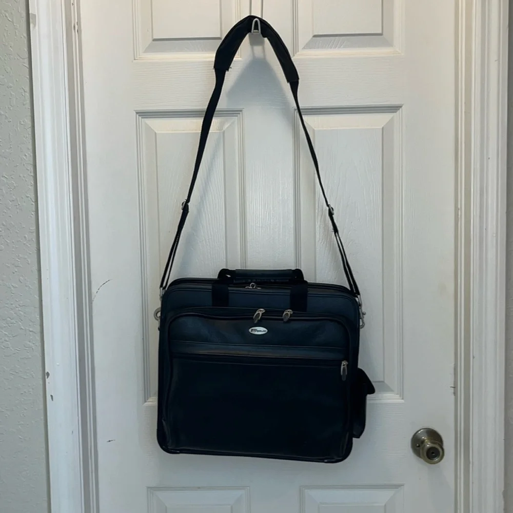 Targus laptop bag
